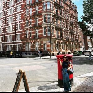 Meet your Posher, Amy